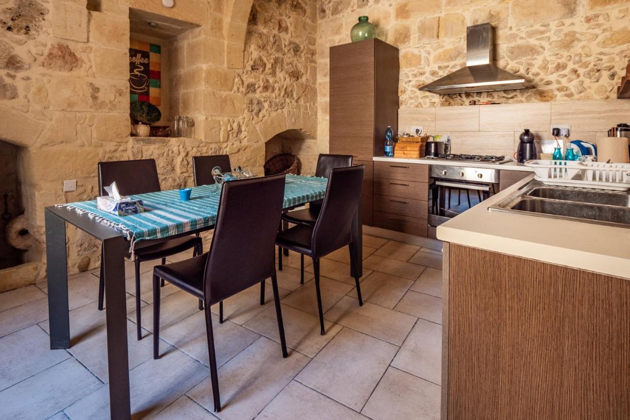 250 Yo Tal-Bambinu Boutique Farmhouse Xagħra Esterno foto